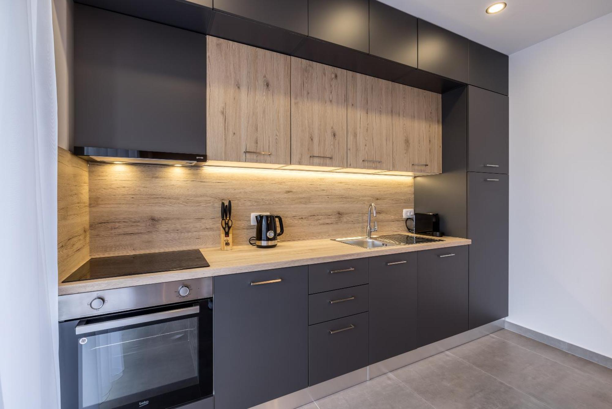Adriatic Nest, Cozy And Modern Two Bedroom Apartment Kaštela エクステリア 写真
